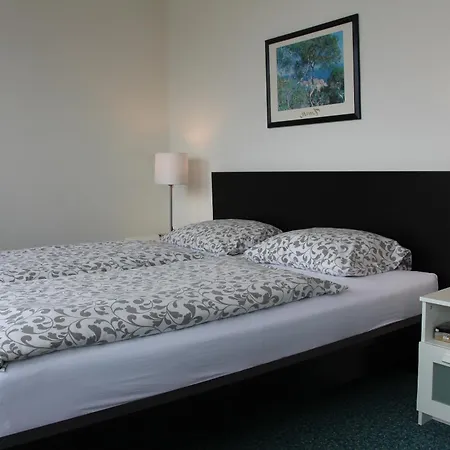 Bayrischer Hof 3* Κρέφελντ