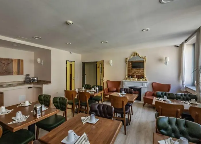 Bayrischer Hof Hotel