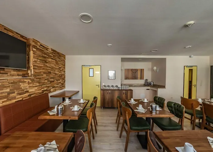 Bayrischer Hof Hotel