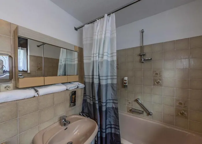 Bayrischer Hof 호텔 크레펠트